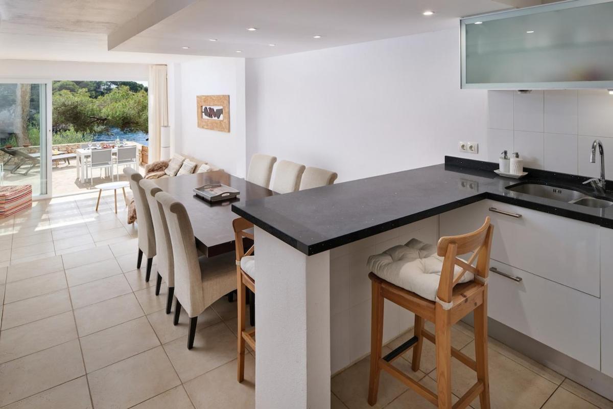 Sea Frontline Apartment 'Ernesto'. Pool. Wifi Сантаньи Экстерьер фото