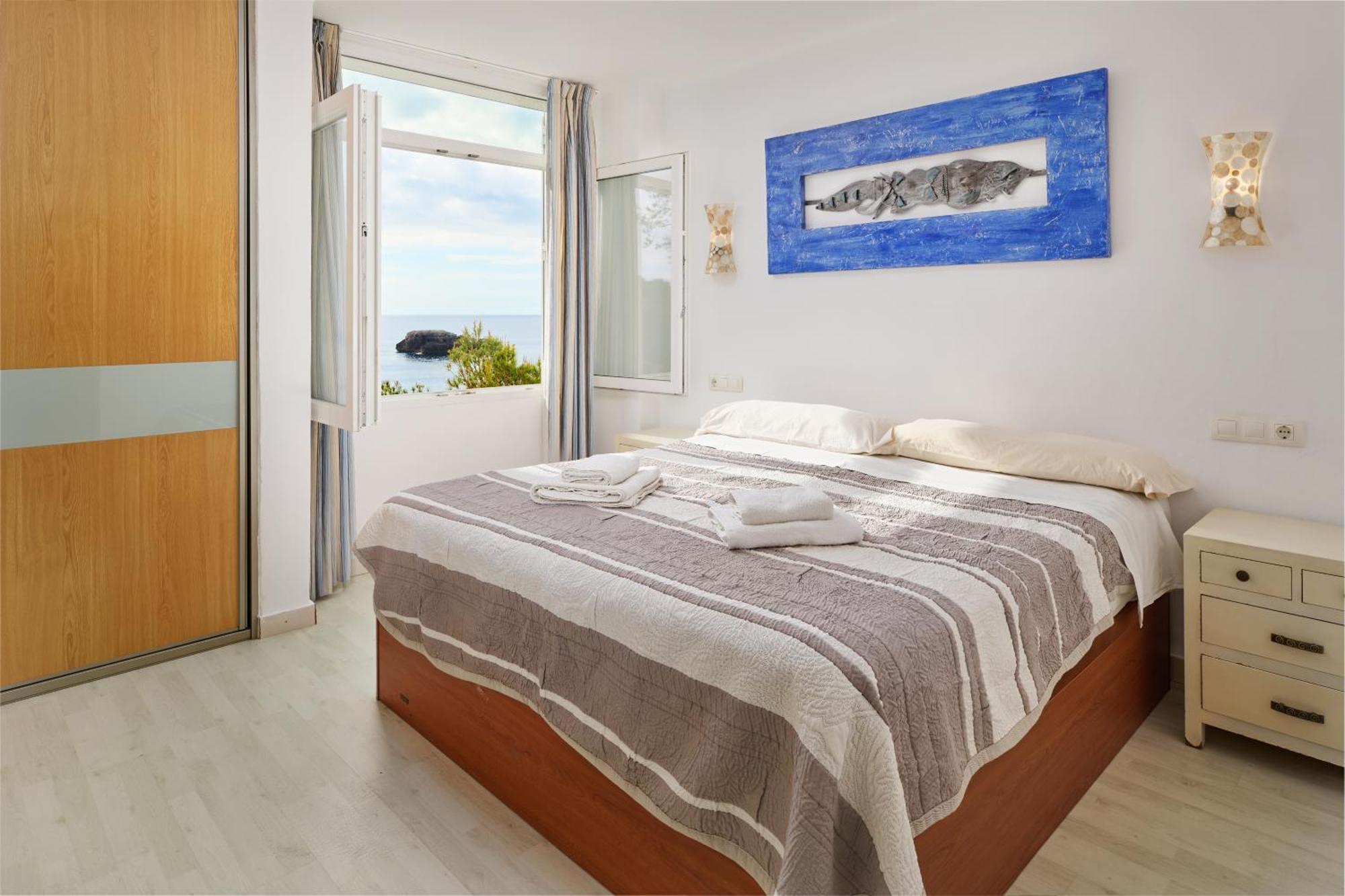 Sea Frontline Apartment 'Ernesto'. Pool. Wifi Сантаньи Экстерьер фото
